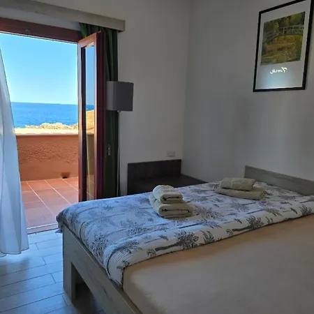 2-bedroomed Modern With Seaview *