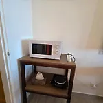 2-bedroomed Modern With Seaview Lägenhet