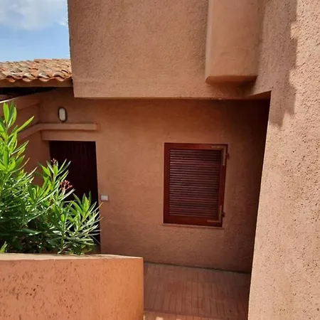 2-bedroomed Modern With Seaview *