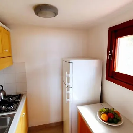 2-bedroomed Modern With Seaview