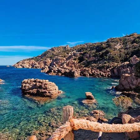 2-bedroomed Modern With Seaview Apartman