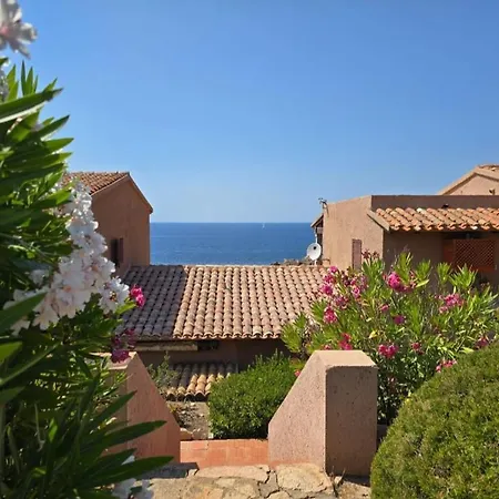 2-bedroomed Modern With Seaview