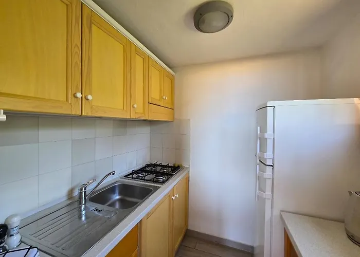 Daire 2-bedroomed Modern With Seaview *