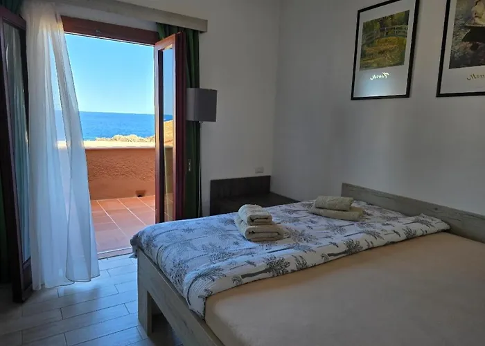 2-bedroomed Modern With Seaview *